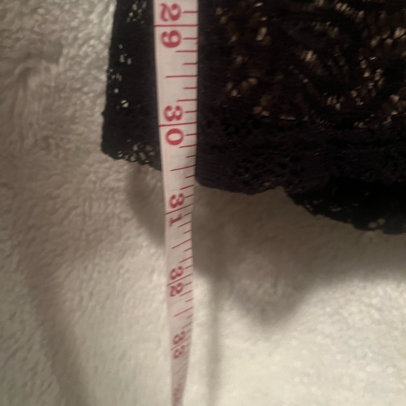 Black Lace Bodycon Dress - Picture 7 of 7